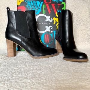 NWT: C. Wonder black leather ankle booties, sz 8